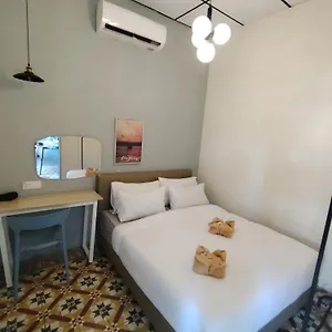 37 George Town